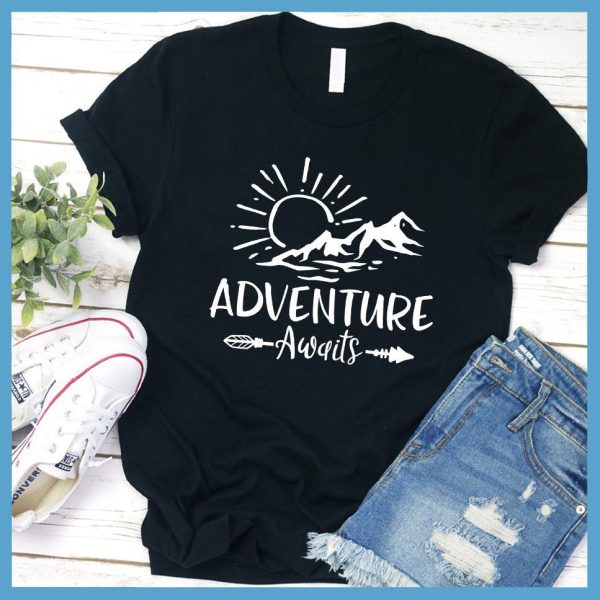 Adventure Awaits T-Shirt_3409